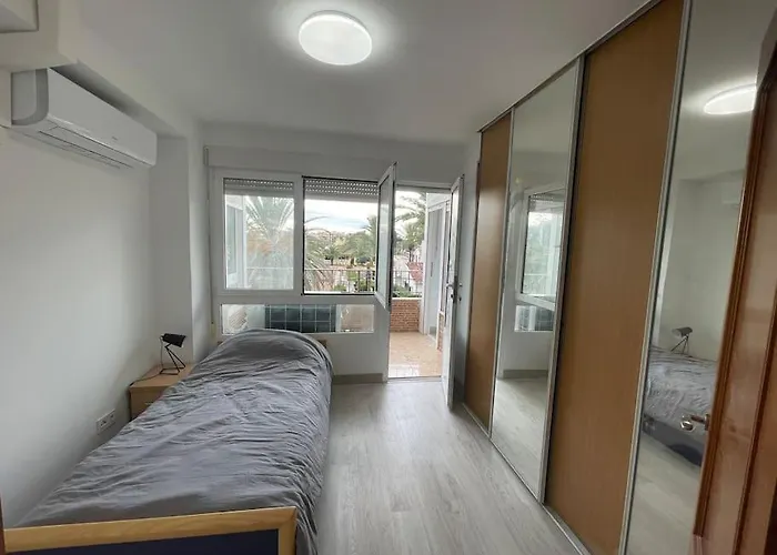 Nice Apartment Near The Sea